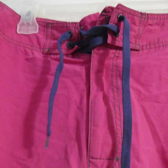 AMERICAN EAGLE | size 33 | Men's Board Shorts | Swim Trunks | Pink - Picture 4 of 16